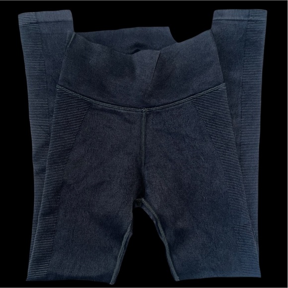 Offline Seamless 7/8 Leggings - Picture 2 of 5